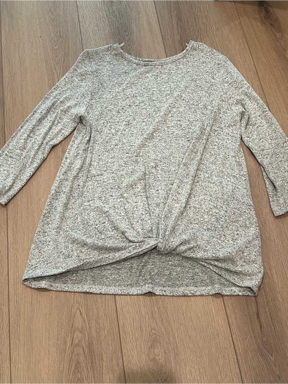 Knot-Front Heathered Women's Top - Gray